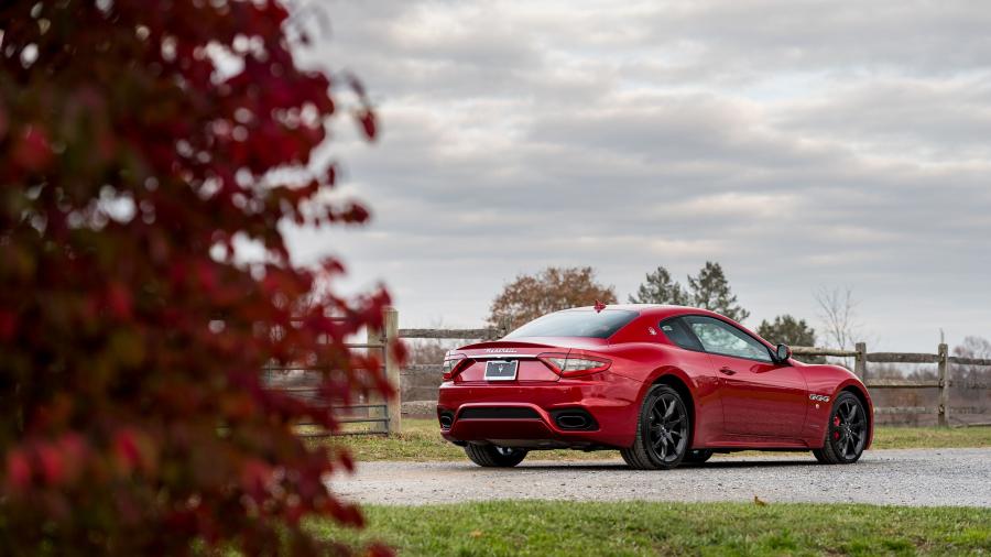  Maserati GranTurismo Sport 2017 года  (NA) (фото 2 из 3)